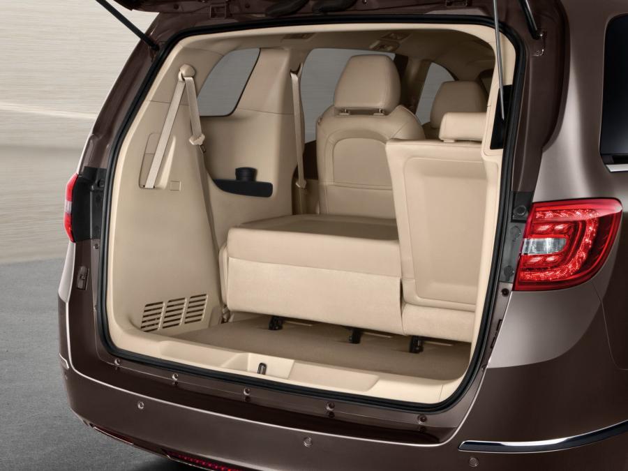  Buick GL8 2014 года  (фото 5 из 17)